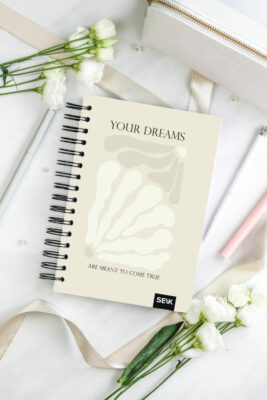 Planer Veseli kalendar (spiralni uvez) - Your dreams 2025