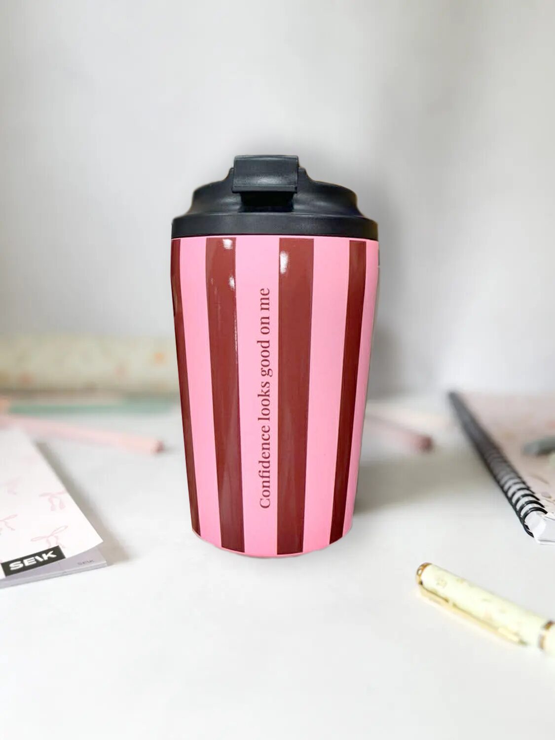 Termosica za kavu od čelika - confidence looks good on me (350ml)